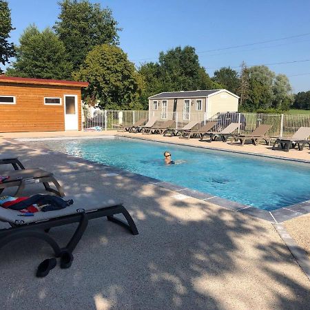 Camping Du Sevron Saint-Etienne-du-Bois  エクステリア 写真