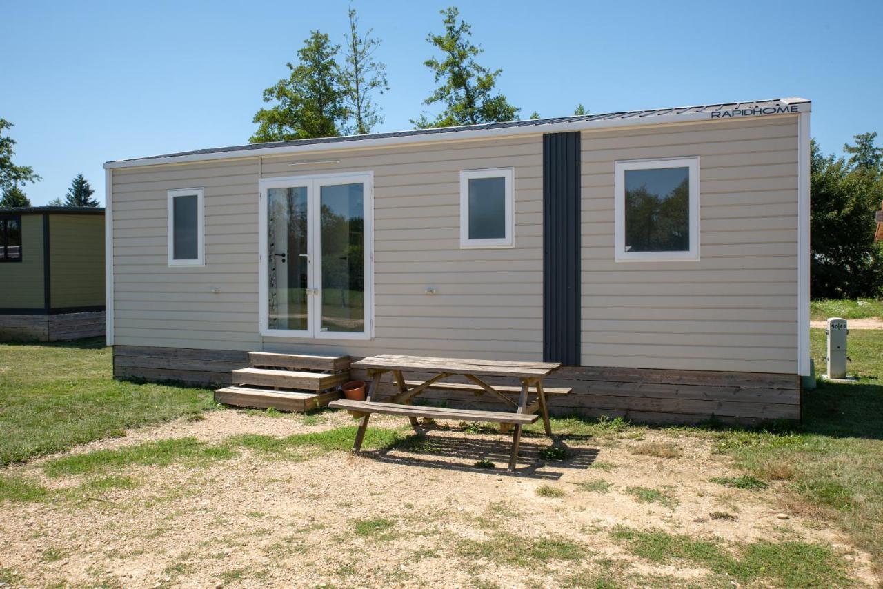 Camping Du Sevron Saint-Etienne-du-Bois  エクステリア 写真