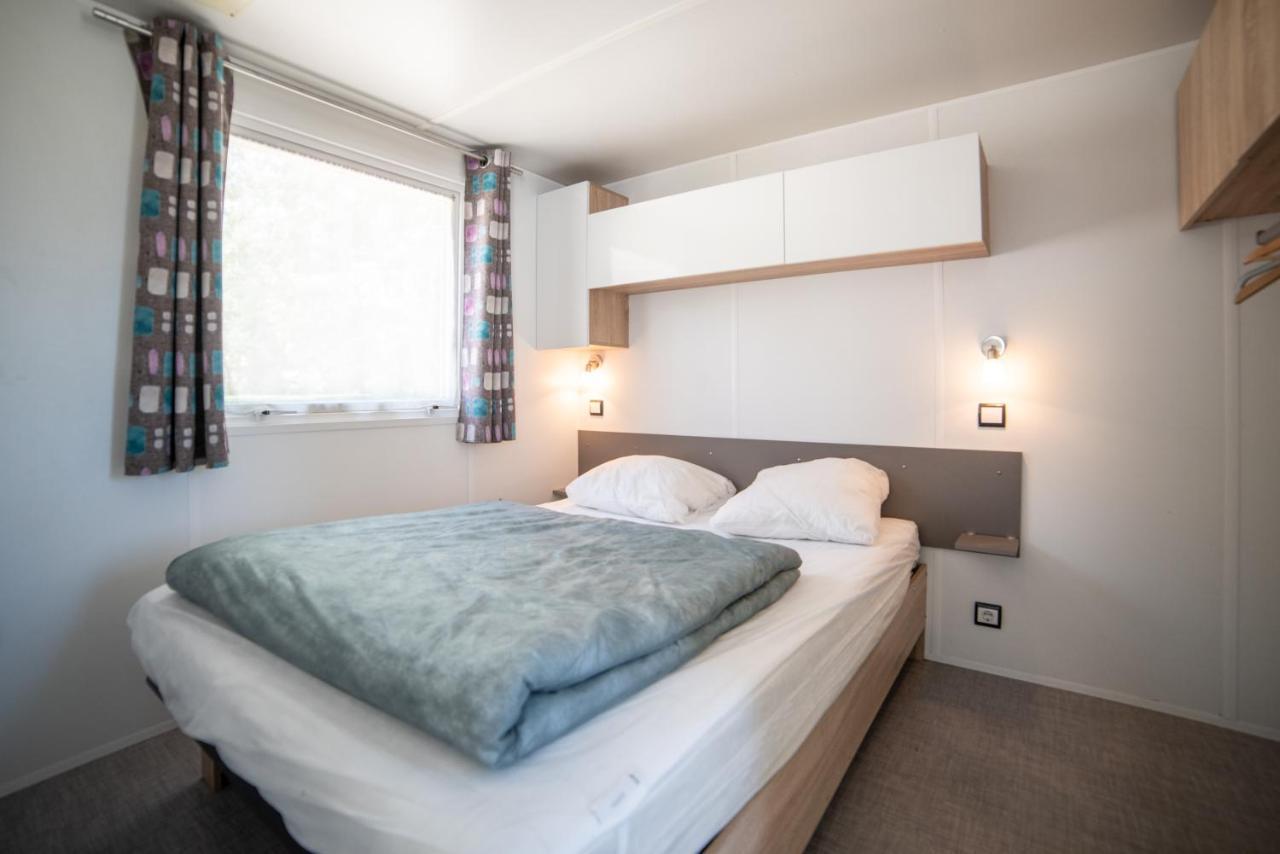 Camping Du Sevron Saint-Etienne-du-Bois  エクステリア 写真