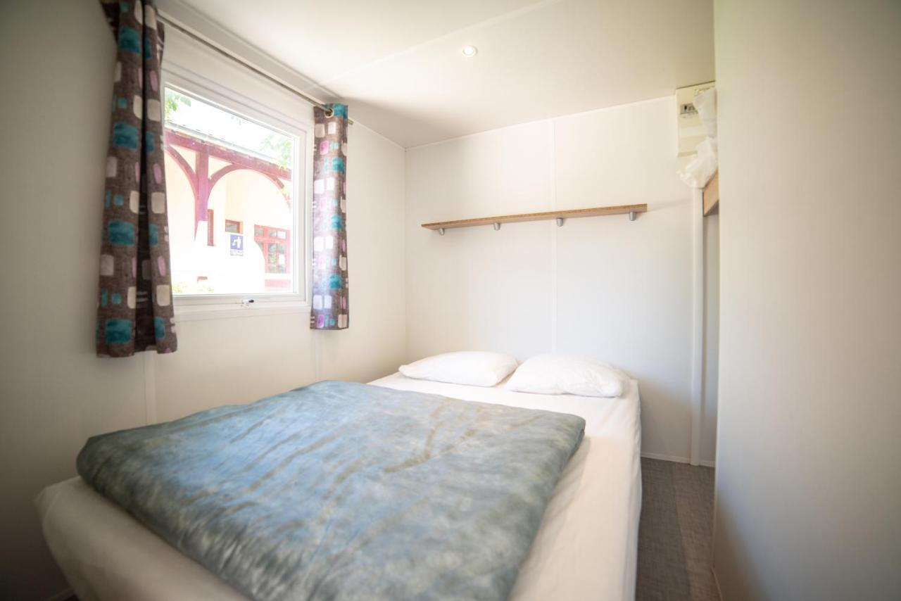 Camping Du Sevron Saint-Etienne-du-Bois  エクステリア 写真