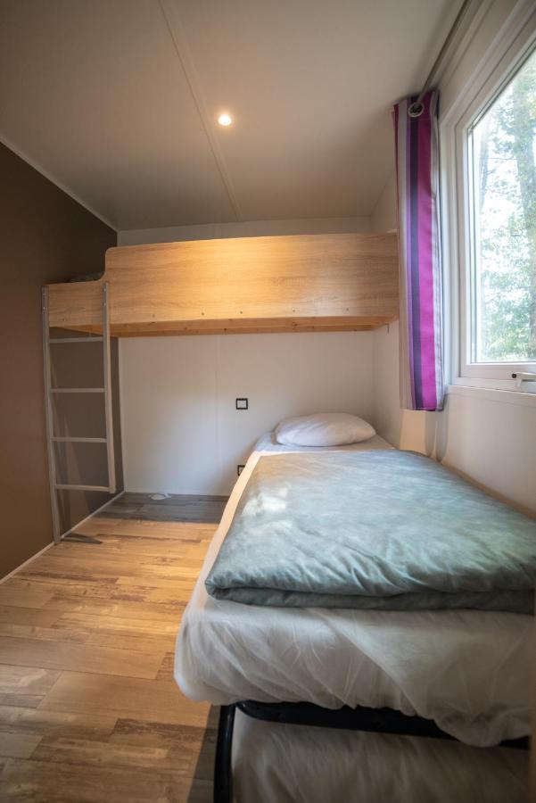 Camping Du Sevron Saint-Etienne-du-Bois  エクステリア 写真