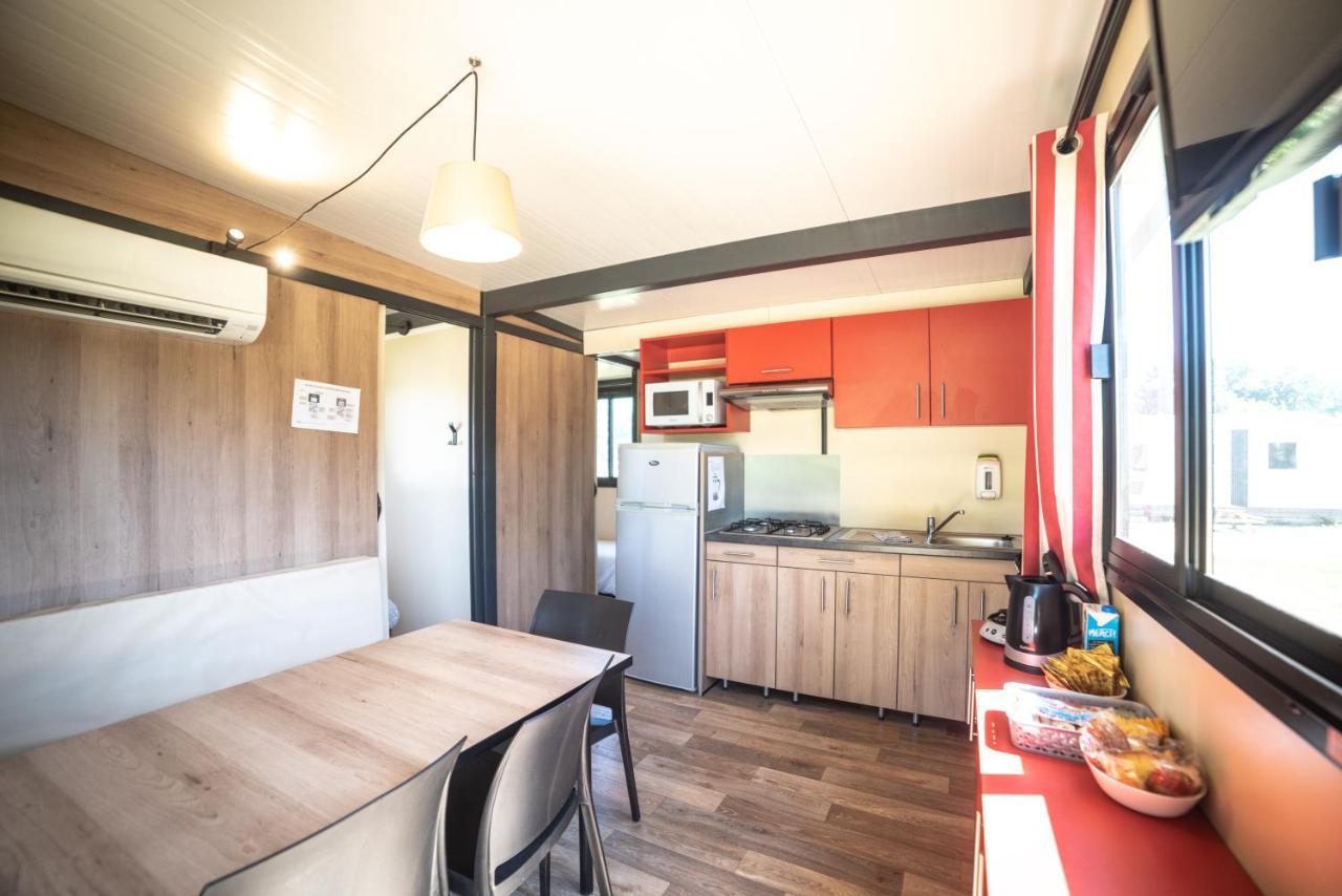Camping Du Sevron Saint-Etienne-du-Bois  エクステリア 写真