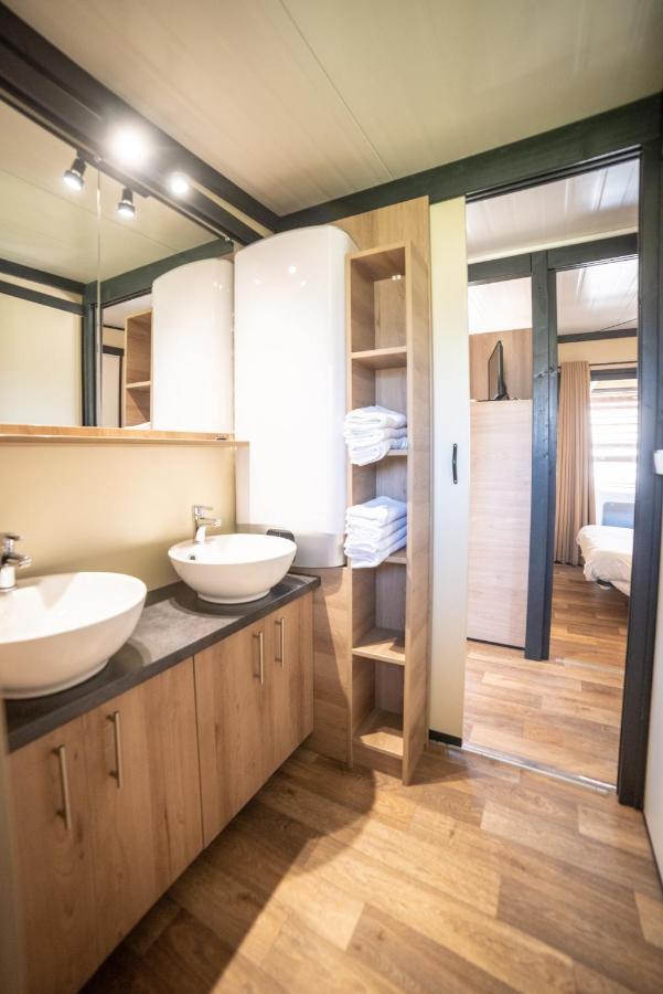 Camping Du Sevron Saint-Etienne-du-Bois  エクステリア 写真
